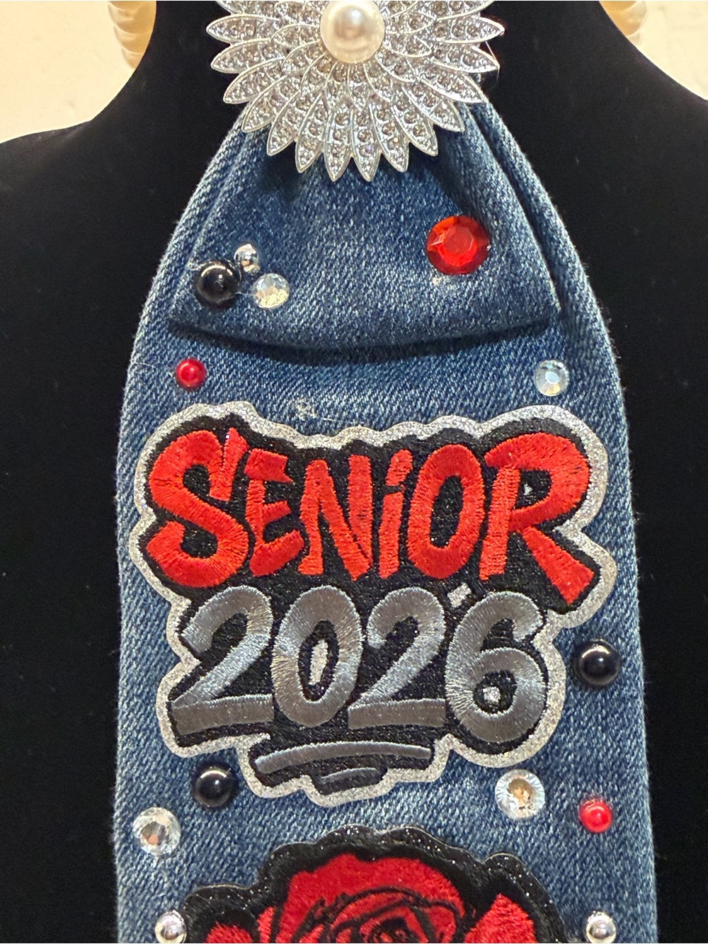 Handcrafted Denim 'Senior 2026' Tie Necklace with Red Rose Embroidery - Picture 9 of 13